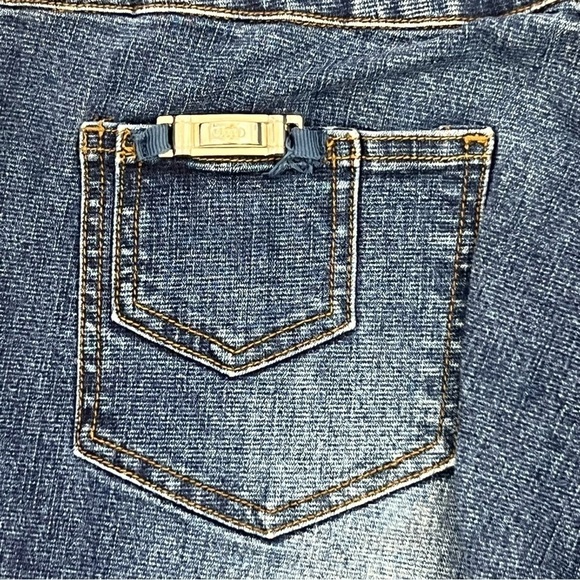 Clash Woman’s Dark Wash Bootcut Flair Denim Jeans Snap Buckle Waist Size 11 Jrs - Picture 6 of 14